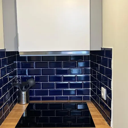 - Apartmán