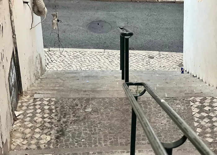 - * Lisboa